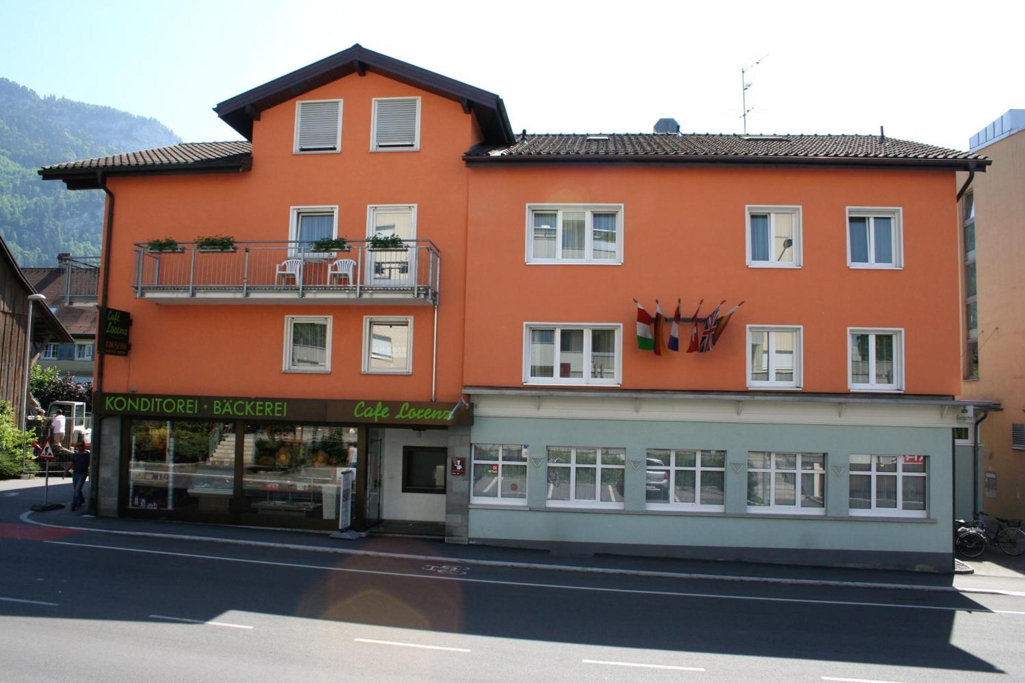 Hotel Cafe Lorenz Hohenems Exteriör bild