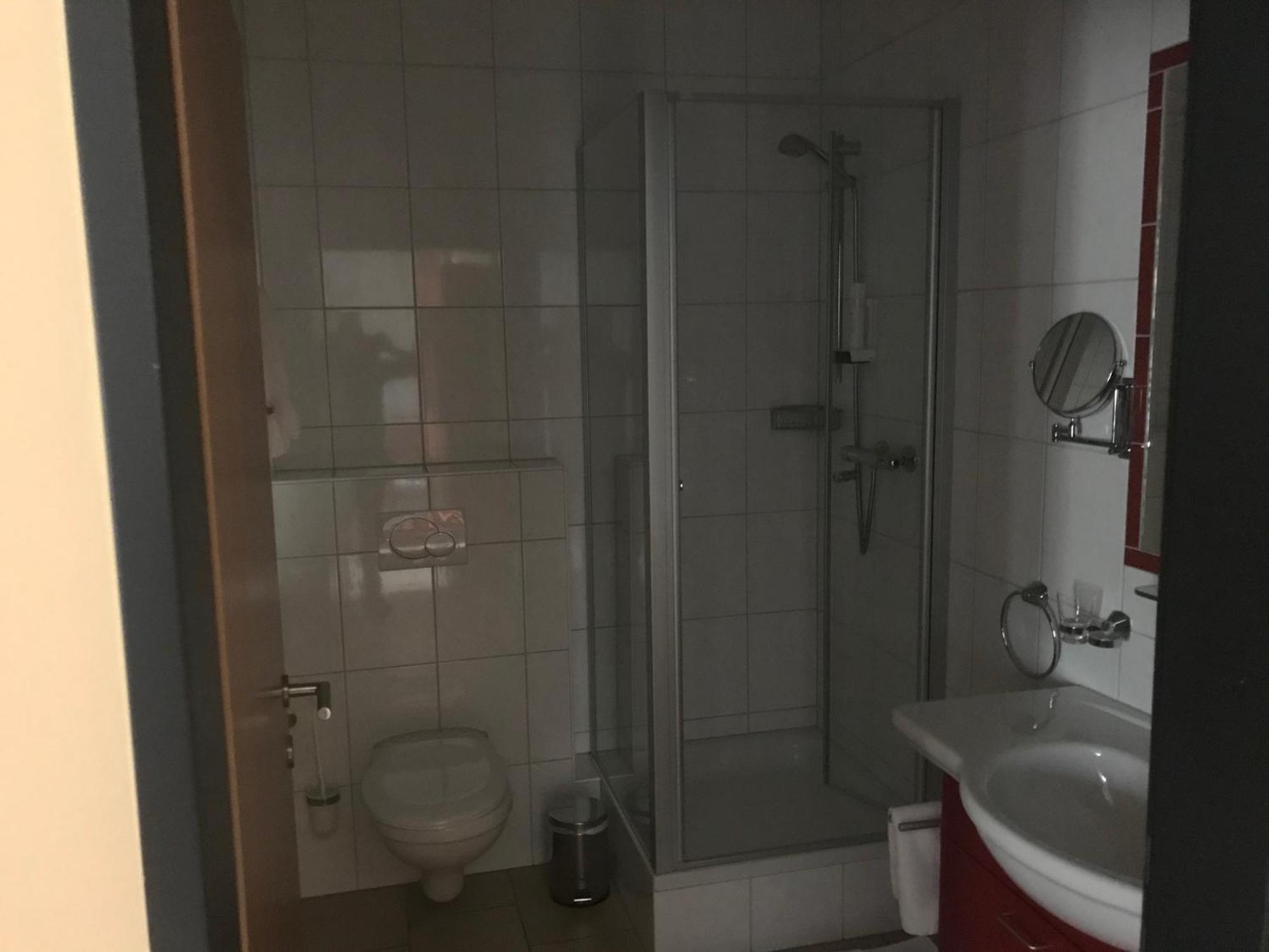 Hotel Cafe Lorenz Hohenems Exteriör bild