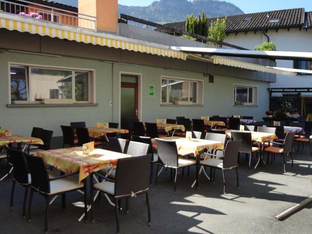 Hotel Cafe Lorenz Hohenems Exteriör bild